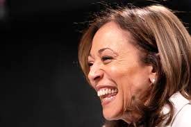 TU AMI LA RISATA DI KAMALA HARRIS.jpg