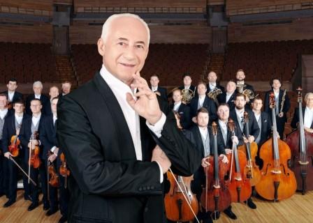 Vladimir Spivakov e la sua orchestra da camera Virtuosi di Mosca.jpg