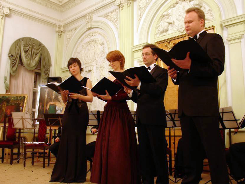 BACH CONSORT 1.jpg